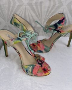 Guess | Alexes Floral Print Tie Heel Sandals SZ 9M