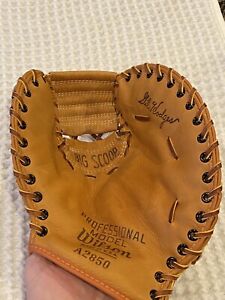 Vintage Wilson A2850 Gil Hodges Youth Baseball Glove RHT (First Base Mitt)