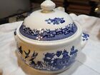 CHURCHHILL Blue Willow Covered Casserole Bowl Soup Tureen W/Handles England 9”