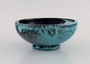 Svend Hammershøi for Kähler, Denmark. Bowl in glazed stoneware.