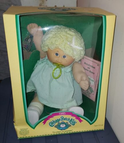 New Listing1985 NEW Coleco Cabbage Patch Kids Doll Girl w/Pacifier Blue Eyes Blonde NIB