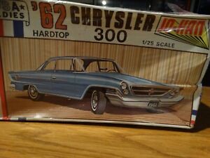RARE FACTORY SEALED Vintage 1/25 Jo-Han 1962 Chrysler 300 Hardtop #C-4062  NIB