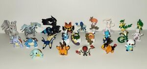 23 Piece Tomy Pokemon Action Figure Lot Squirtle, Blastoise, Mew, Mewtwo & More