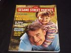 2000 JUNE SESAME STREET PARENTS MAGAZINE - WHAT DADS WANT COVER - E 824