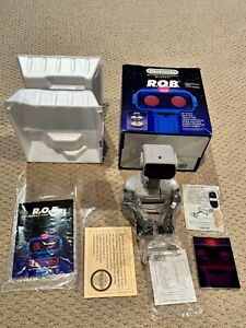 Small Box ROB The Robot Nintendo NES Complete In Baggies And Original Foam Rare!