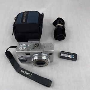PARTS/REPAIR Sony Cyber-Shot DSC-V1  Digital Camera Silver w/ **Battery & Bag