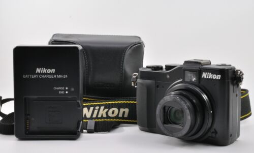 [MINT w/Case] Nikon COOLPIX P7000 10.1MP 7.1x Zoom Digital Camera Black JAPAN