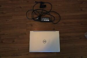 Dell Inspiron 13 7000 2-in-1 laptop i5-10210U 512 GB 8 MB