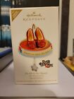 Hallmark Wizard Of Oz 2011 Limited Quantity Its All In The Shoes Ornament NIB