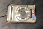 Fuji FinePix Model A700 Compact Digital Camera 7.3 Mega Pixels Super CCD