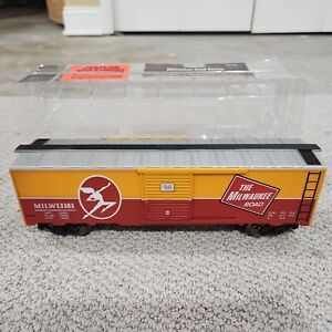 Menards ~ O Gauge Milwauke Road Boxcar 279-7110 (Orange/Red)