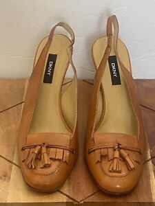 VTG 90’s DKNY Theresa Sling Back Leather Tassels Pump Shoes Made in Italy Sz 10