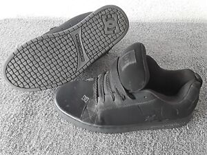 DC Shoe Court Graffik Fat Chunky Skate Shoes Black on Black on Black Mens Sz 10