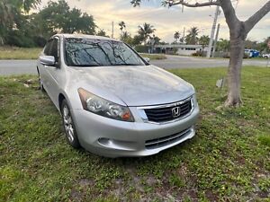 2010 Honda Accord EX L  SUNROOF, LEATHER, EXTRA CLEAN