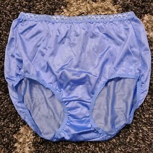 Size 10 Vintage Hanes 100% Nylon Panties W/Lace