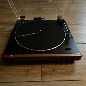 Audio-Technica AT-LP60X  Automatic Belt-Drive Stereo Turntable (Black/Brown)