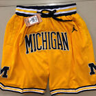 Shorts of Michigan State University Basketball Yellow - Size M Good Condition