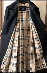woman burberry London Trench coat with belt Black Asian Fit 38 US:S free ship.!