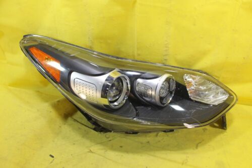 🌍 Kia OEM Sportage 18 19 20 Right R/RH Passenger Headlight - 1 Tab Damaged (For: Kia Sportage)