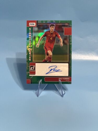 Pau Torres Donruss Signature Series Dragon Auto 1/1 FIFA Spain Aston Villa
