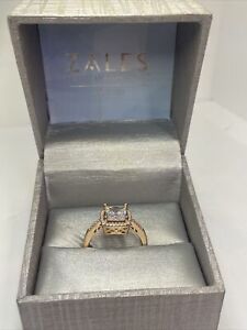 ZALES 14k SOLID ROSE GOLD 2.0ct SAPPHIRE RING. Appraised at Zales For $542.00
