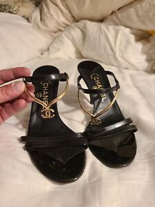 RARE Vintage CHANEL Shoes Womans Italian Size 39.5 Black With Gold Ankle Strap.