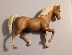Vintage Breyer # 4 Family Arabian Stallion Horse Palomino 1967 - 1987