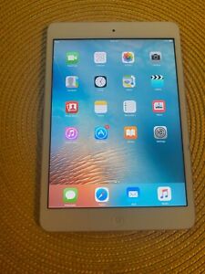 Apple iPad mini 3 16GB, Wi-Fi, 7.9in - Silver
