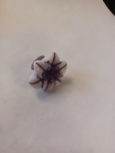 Vintage Estate Large Purple Flower Ring Molded Plastic lucite