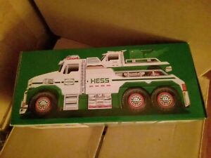 Hess Toy Truck - 2019 Hess Tow Truck Rescue Team, New In Box