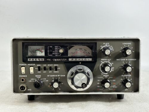YAESU FT-101 ~ Radio Ham Radio Transceiver ~ No Power Cord / Untested / PARTS