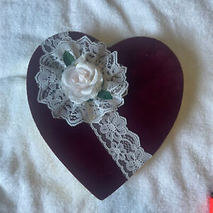 See's Vintage Valentines Day Candy Box Red Velvet Roses  & Lace 9