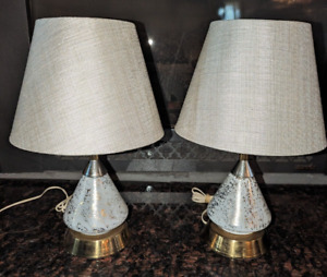 Vintage Pair of Mid Century Modern Space Age Atomic 3 Way Lamps 16