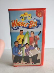 The Wiggles Wiggle Bay (VHS, 2003) Red Hard Case Hit Entertainment