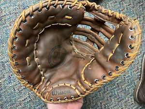 Vintage Wilson A2000 Adult First Base the A2802 Game Ready for lefty