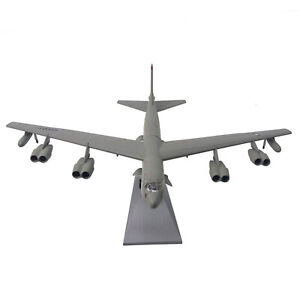 1/200 USAF B-52H Stratofortress Heavy Bomber Aircraft Model Military Plane Scene