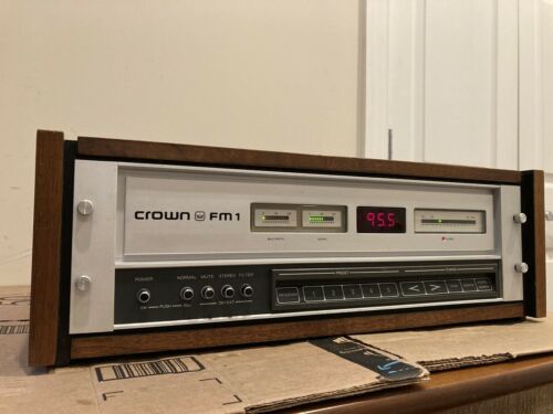 Very Rare Crown FM1 Digital Tuner W/ Original Crown Case Very Nice Condition!!
