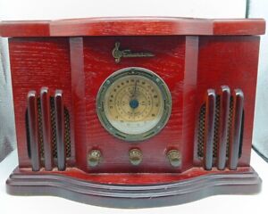 New ListingEmerson Heritage' Series AM/FM Stereo/CD Table Radio  in Wood #NR51RW Vintage