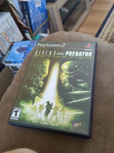 NICE! Aliens vs. Predator: Extinction PS2 PlayStation 2 CIB Complete TESTED!