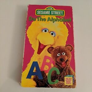 Sesame Street: Do The Alphabet (1996) VHS Educational Big Bird
