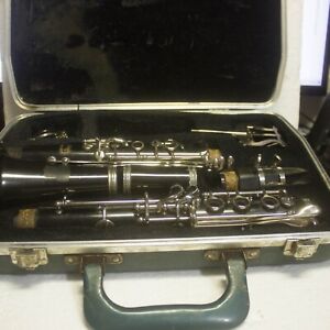 Bundy Clarinet with Case Repair or Parts Only
