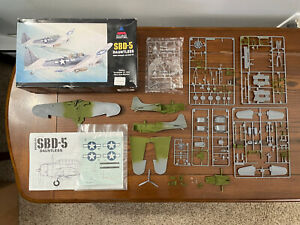 Accurate Miniatures SBD-5 Dauntless 1:48 Airplane Model Kit #3412 Complete
