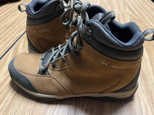Columbia Newton Ridge Waterproof Women’s Size 9 Hiking Boots YL1089-286