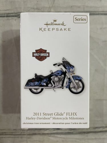 Hallmark Keepsake 2011 Harley-Davidson '2011 Street Glide FLHX' Holiday Ornament