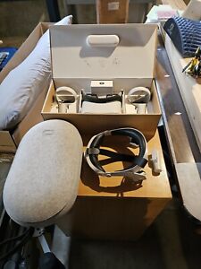Oculus (Meta) Quest 2 64GB With Headstrap, Battery Pack, And Case