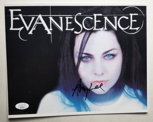 Amy Lee of Evanescence REAL hand SIGNED 8.5x11