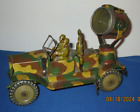 VINTAGE INGAP TIN WIND UP MILITARY SEARCH LIGHT TRUCK WITH TIN TOY SOLDIERS
