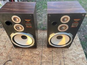 Fisher speakers ST-842