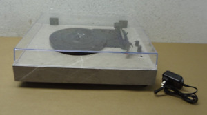 Vinyl Music On VMO-008, Vintage 3-Speed Turntable Bluetooth Input Record Player