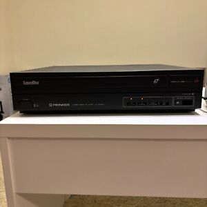 Pioneer Laservision LD-V2000 Works With Remote LaserDisc Player 1990 Laser Disc